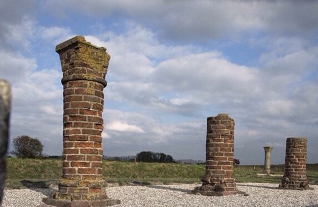 Æbelholt Klosterruin