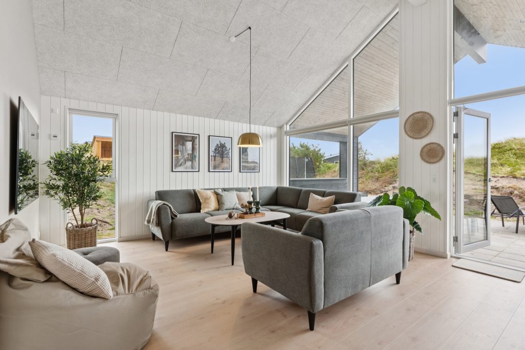 Stor stue i stort sommerhus