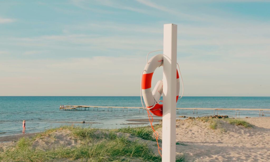 Udsigten fra stranden i Fjellerup - sommerhusudlejning ved Fjellerup Strand